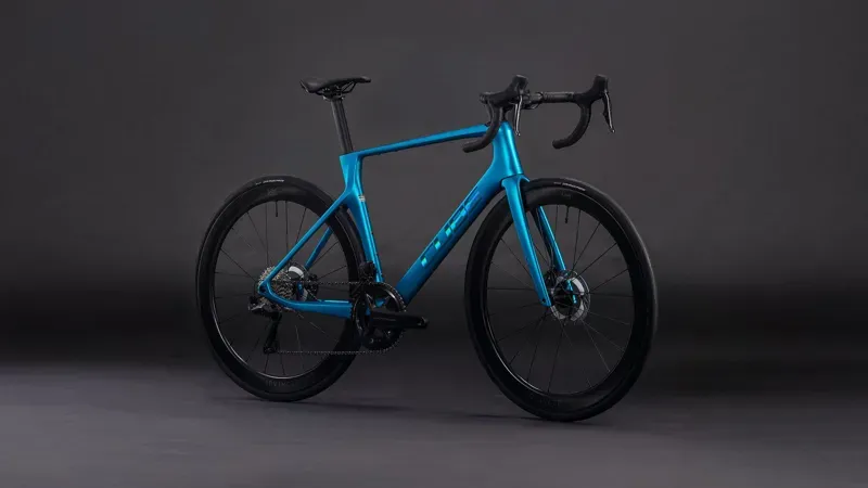 Cube Agree C:62 Pro Road Bike in Bali/Prism-1