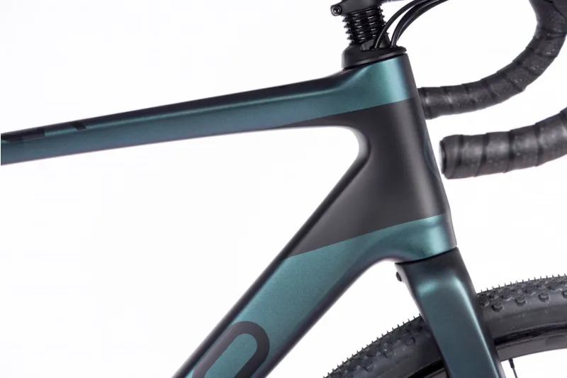 Orro Bikes Terra C GRX610 Gravel Bike in Matt Dark Flip-1